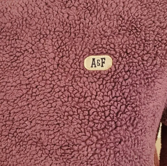 A&FITCH | Women's purple chevron color block faux-fur pullover sweater. Size M. - Picture 3 of 6